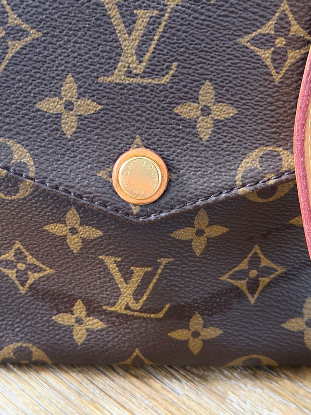 Authentic Louis Vuitton Mabillon Monogram Crossbody - Picture 7 of 15